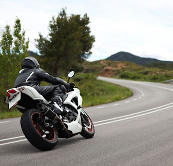 سوخت‌رسانی موتورسیکلت سیار: راه‌حل سریع برای مشکلات سوختی