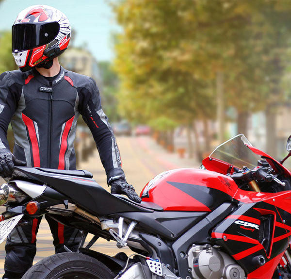 تعمیر موتورسیکلت در محل: خدمات سریع و راحت برای مشکلات فنی